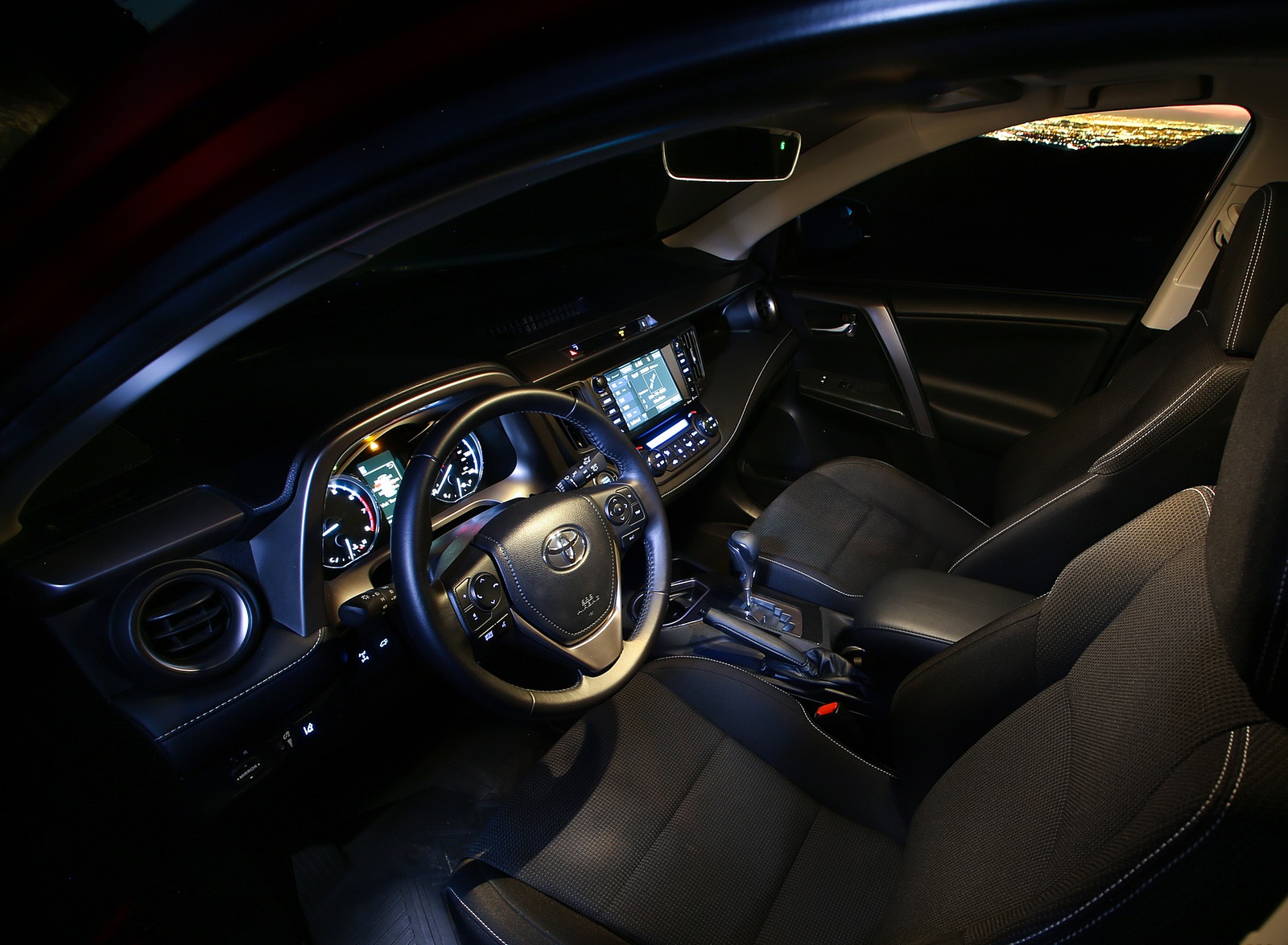 2018 Toyota RAV4 Adventure Interior Wallpapers #15 of 15
