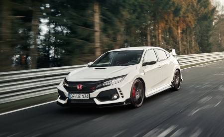 2017 Honda Civic Type R Front Three-Quarter Wallpapers  450x275 (3)
