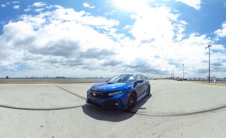 2017 Honda Civic Type R Front Wallpapers 450x275 (25)