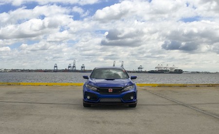 2017 Honda Civic Type R Front Wallpapers 450x275 (27)