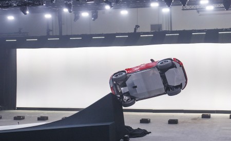 2018 Jaguar E-PACE Guinness World Record Jump Wallpapers 450x275 (98)