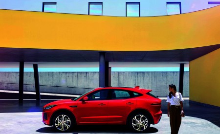 2018 Jaguar E-PACE R-Dynamic Side Wallpapers 450x275 (16)