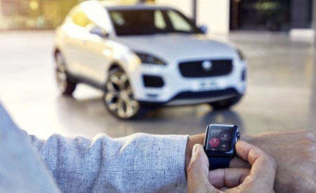 2018 Jaguar E-PACE Smart Watch App Wallpapers 450x275 (60)