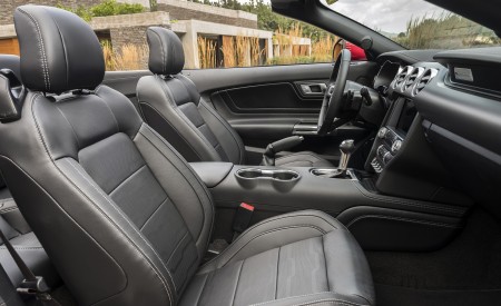 2018 Ford Mustang Cabrio (Euro-Spec) Interior Front Seats Wallpapers 450x275 (24)