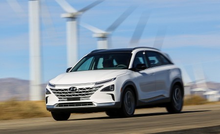 2019 Hyundai NEXO FCEV Front Three-Quarter Wallpapers 450x275 (17)