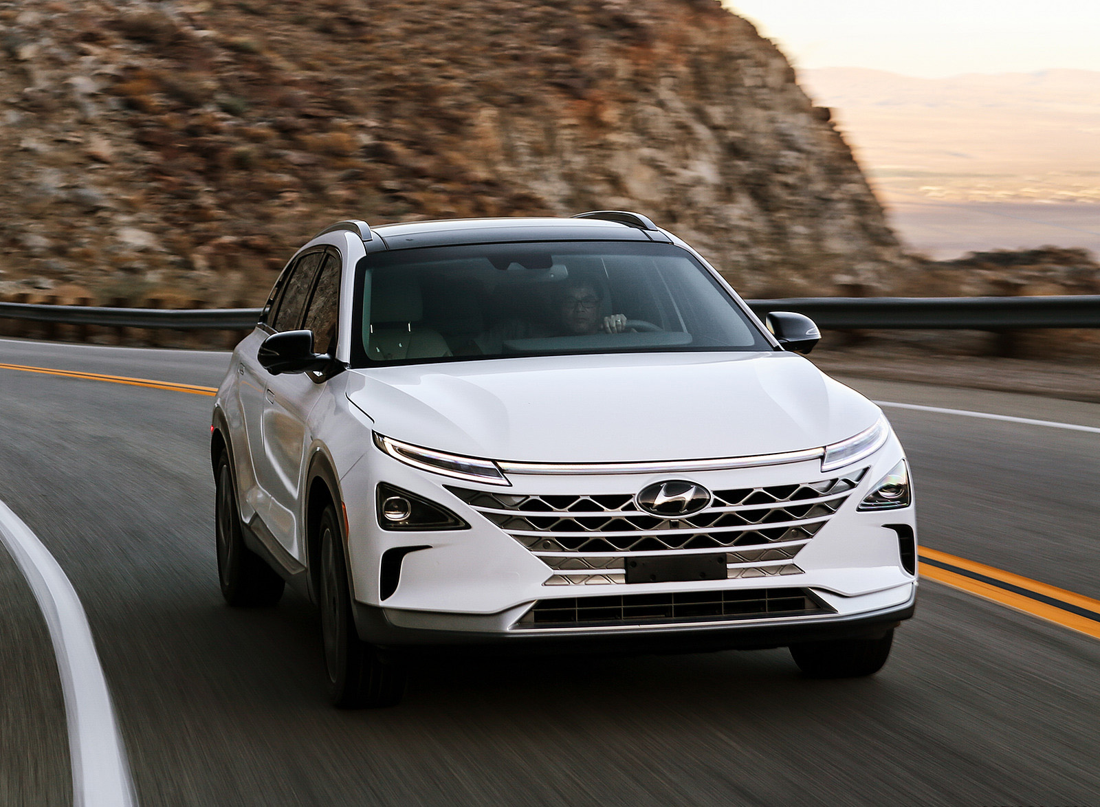 2019 Hyundai NEXO FCEV Front Three-Quarter Wallpapers (13)