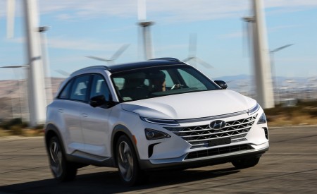 2019 Hyundai NEXO FCEV Front Three-Quarter Wallpapers  450x275 (19)