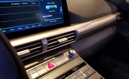 2019 Hyundai NEXO FCEV Interior Detail Wallpapers 450x275 (65)