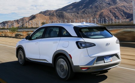 2019 Hyundai NEXO FCEV Rear Three-Quarter Wallpapers 450x275 (21)