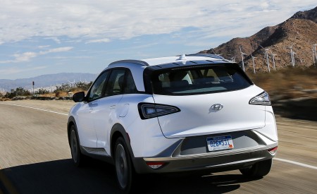 2019 Hyundai NEXO FCEV Rear Three-Quarter Wallpapers 450x275 (23)