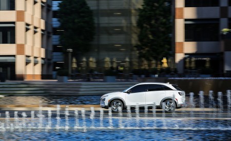 2019 Hyundai NEXO FCEV Side Wallpapers  450x275 (54)