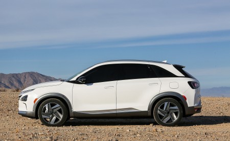2019 Hyundai NEXO FCEV Side Wallpapers 450x275 (50)