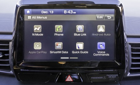 2019 Hyundai Veloster Central Console Wallpapers 450x275 (34)