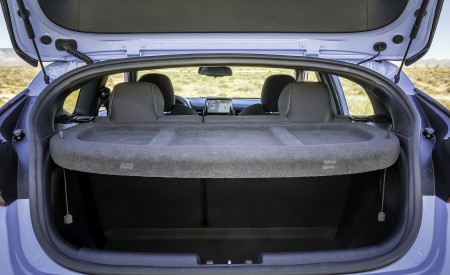 2019 Hyundai Veloster N Trunk Wallpapers 450x275 (50)