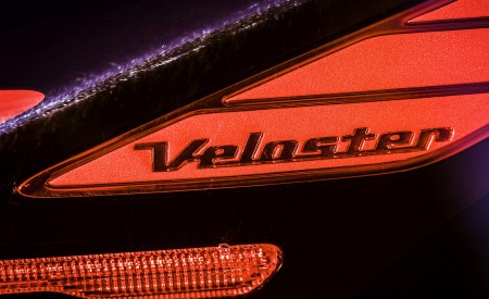 2019 Hyundai Veloster R-Spec Turbo Detail Wallpapers 450x275 (34)