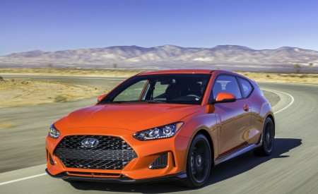2019 Hyundai Veloster R-Spec Turbo Rear Three-Quarter Wallpapers 450x275 (4)