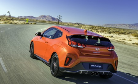 2019 Hyundai Veloster R-Spec Turbo Rear Wallpapers  450x275 (13)