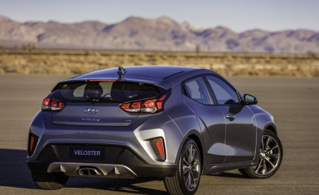 2019 Hyundai Veloster Rear Three-Quarter Wallpapers 450x275 (7)