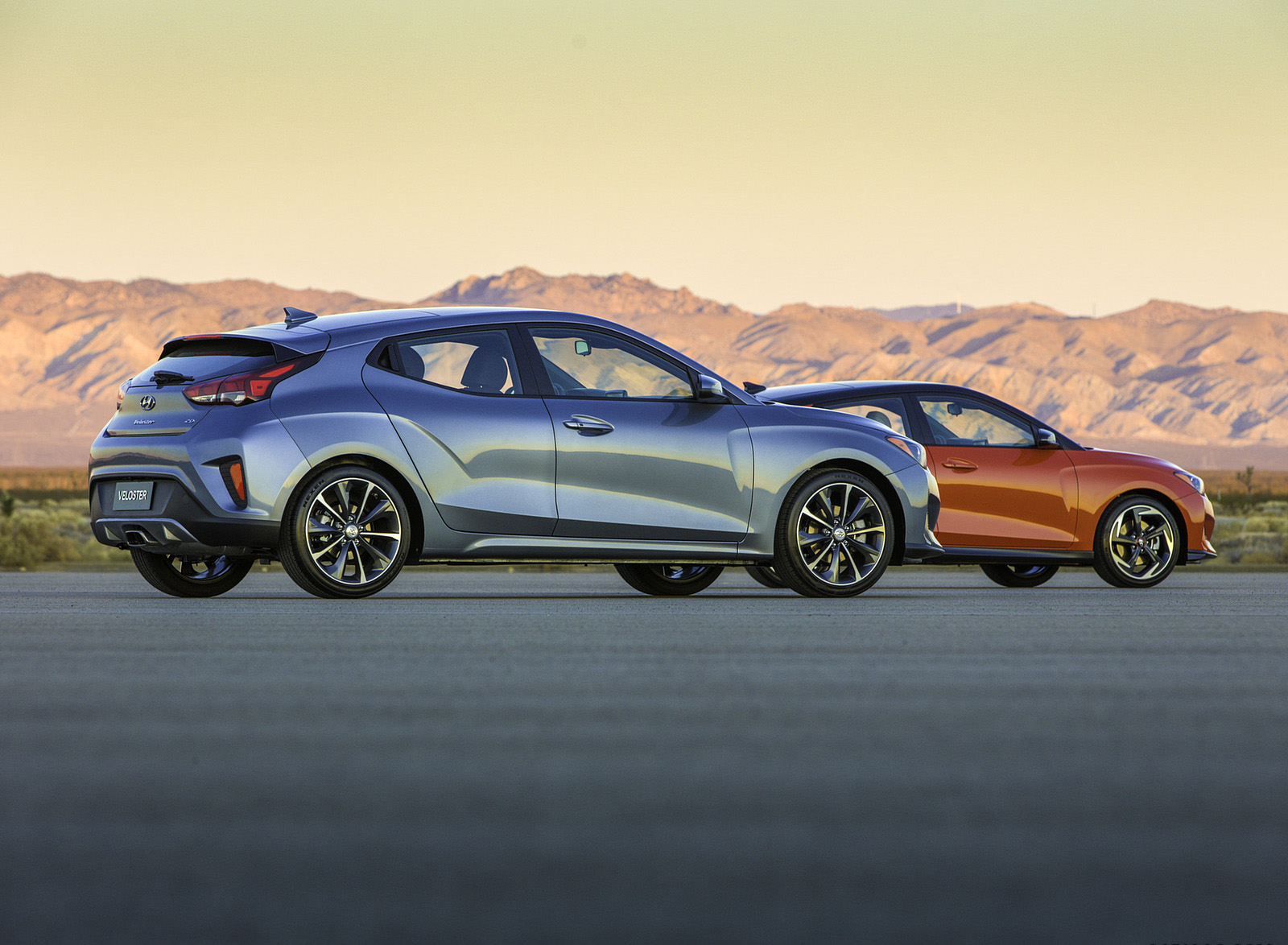 2019 Hyundai Veloster Side Wallpapers #16 of 43