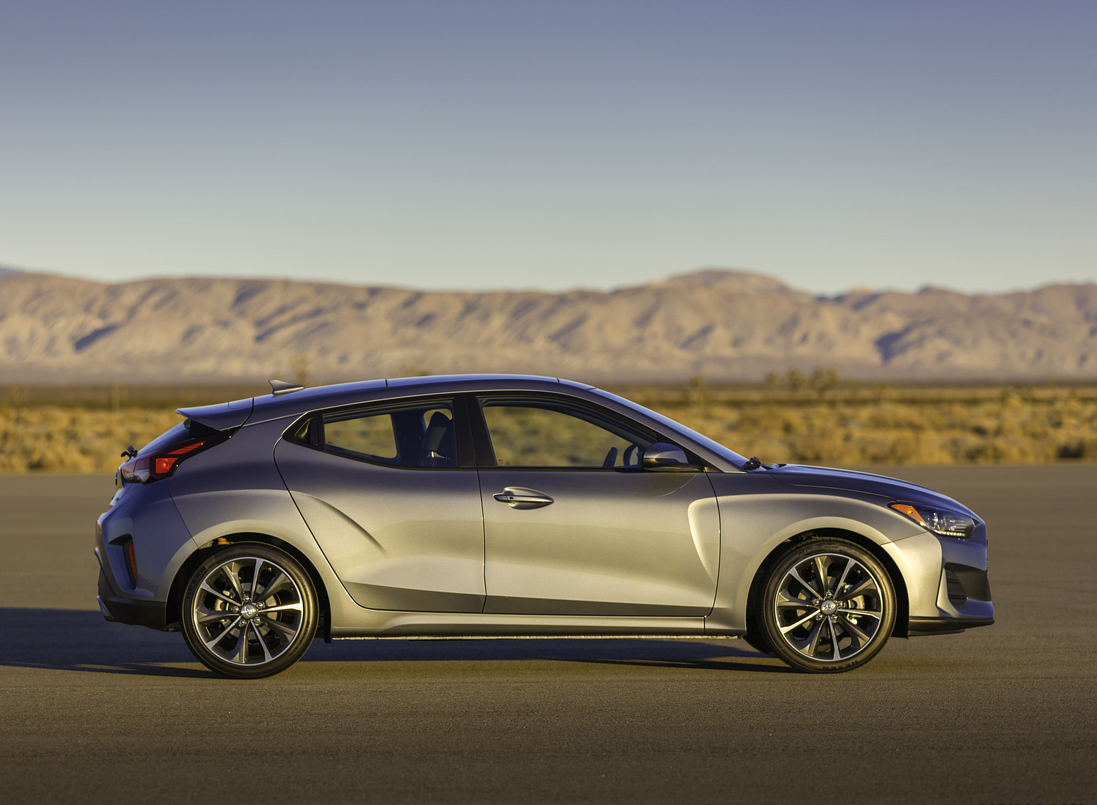 2019 Hyundai Veloster Side Wallpapers #17 of 43