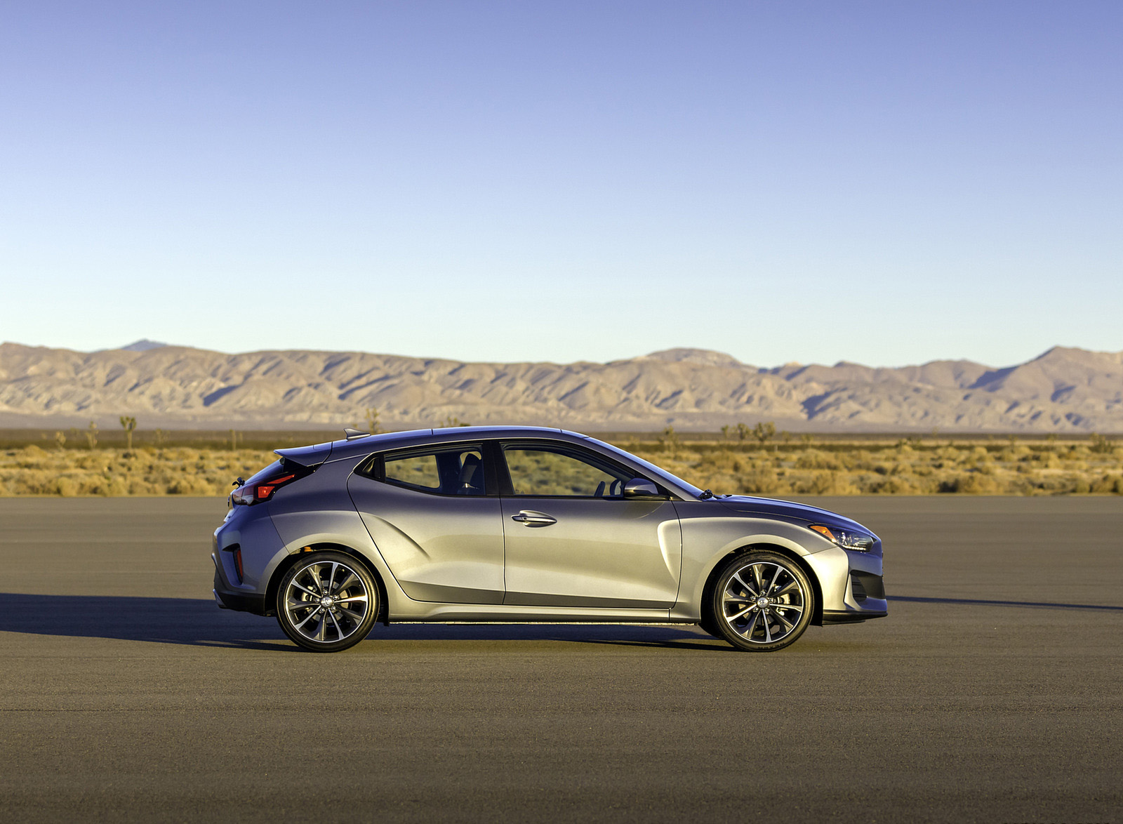 2019 Hyundai Veloster Side Wallpapers #12 of 43