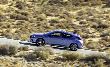 2019 Hyundai Veloster Side Wallpapers 450x275 (5)