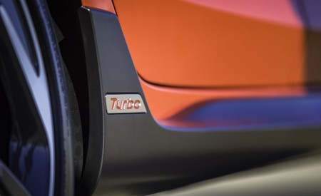 2019 Hyundai Veloster Turbo Detail Wallpapers 450x275 (34)