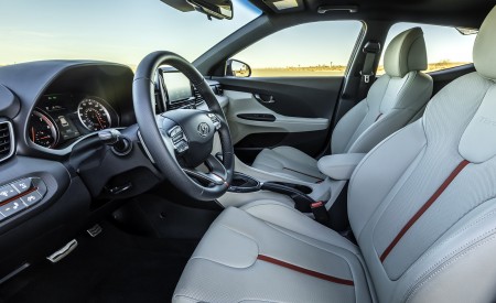 2019 Hyundai Veloster Turbo Interior Front Seats Wallpapers 450x275 (56)