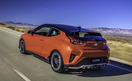 2019 Hyundai Veloster Turbo Rear Three-Quarter Wallpapers 450x275 (7)