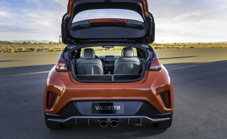 2019 Hyundai Veloster Turbo Trunk Wallpapers 450x275 (58)
