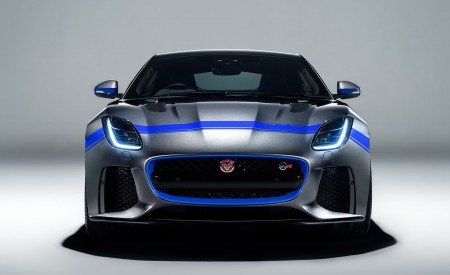 2019 Jaguar F-TYPE SVR Graphic Pack Front Wallpapers 450x275 (3)