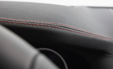 2019 BMW X4 M40d Interior Detail Wallpapers 450x275 (122)