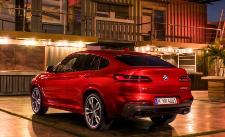 2019 BMW X4 M40d Rear Three-Quarter Wallpapers 450x275 (169)