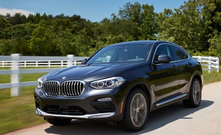 2019 BMW X4 xDrive30i Front Three-Quarter Wallpapers 450x275 (14)