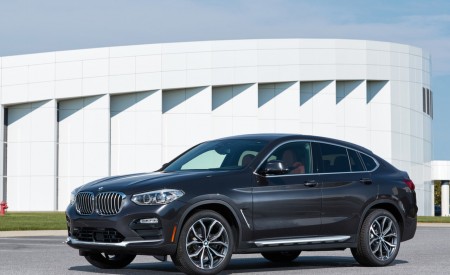 2019 BMW X4 xDrive30i Front Three-Quarter Wallpapers 450x275 (50)