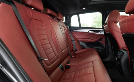 2019 BMW X4 xDrive30i Interior Rear Seats Wallpapers  450x275 (97)