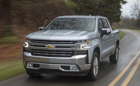2019 Chevrolet Silverado LTZ Front Three-Quarter Wallpapers 450x275 (9)