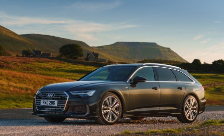 2019 Audi A6 Avant 50 TDI Quattro (UK-Spec) Front Three-Quarter Wallpapers 450x275 (20)