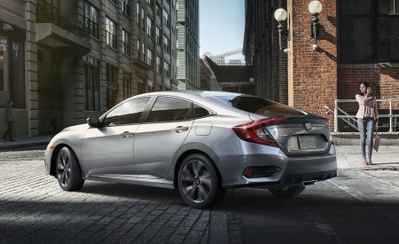 2019 Honda Civic Sedan Rear Three-Quarter Wallpapers 450x275 (4)