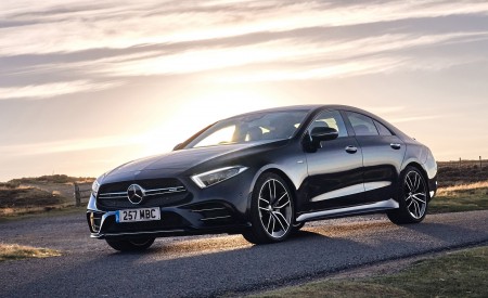2019 Mercedes-AMG CLS 53 (UK-Spec) Front Three-Quarter Wallpapers 450x275 (48)