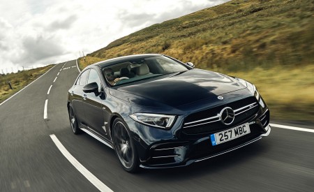 2019 Mercedes-AMG CLS 53 (UK-Spec) Front Three-Quarter Wallpapers 450x275 (17)