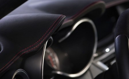 2018 Alfa Romeo Stelvio Interior Detail Wallpapers 450x275 (31)