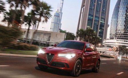 2018 Alfa Romeo Stelvio Quadrifoglio (Color: Rosso Competizione) Front Three-Quarter Wallpapers 450x275 (45)