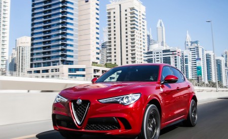 2018 Alfa Romeo Stelvio Quadrifoglio (Color: Rosso Competizione) Front Three Quarter Wallpapers 450x275 (43)