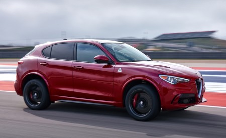 2018 Alfa Romeo Stelvio Quadrifoglio (Color: Rosso Competizione) Side View Wallpapers 450x275 (62)