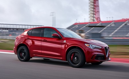 2018 Alfa Romeo Stelvio Quadrifoglio (Color: Rosso Competizione) Side Wallpapers 450x275 (67)
