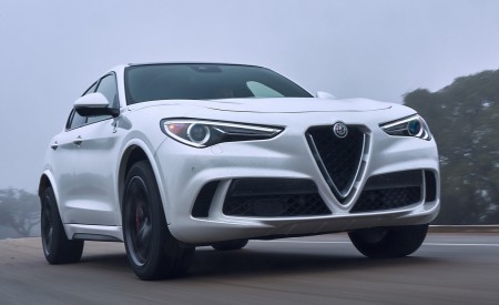 2018 Alfa Romeo Stelvio Quadrifoglio (Color: Trofeo White) Front Wallpapers 450x275 (18)