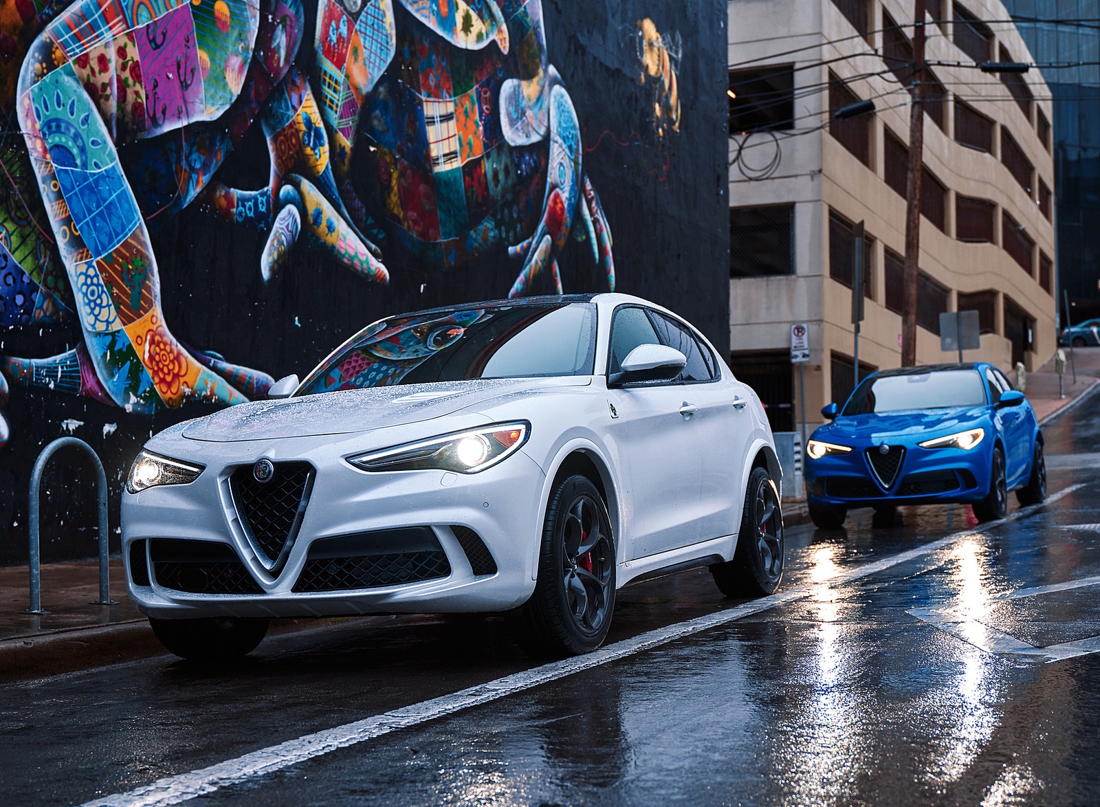 2018 Alfa Romeo Stelvio Quadrifoglio Front Three-Quarter Wallpapers (15)