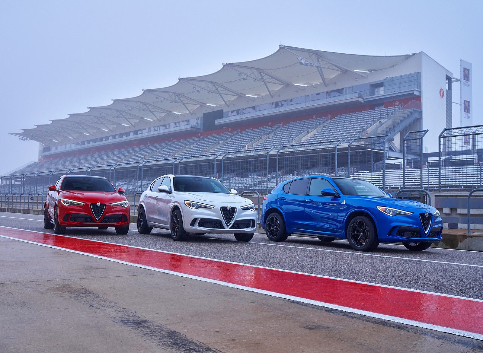 2018 Alfa Romeo Stelvio Quadrifoglio Wallpapers (11)