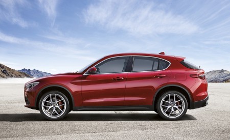 2018 Alfa Romeo Stelvio Side Wallpapers 450x275 (15)
